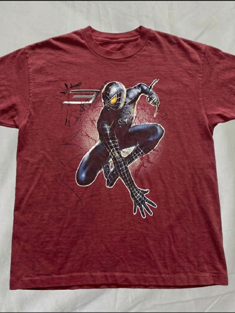 Gildan Men's Spider-Man Black Graphic Tee - Maroon